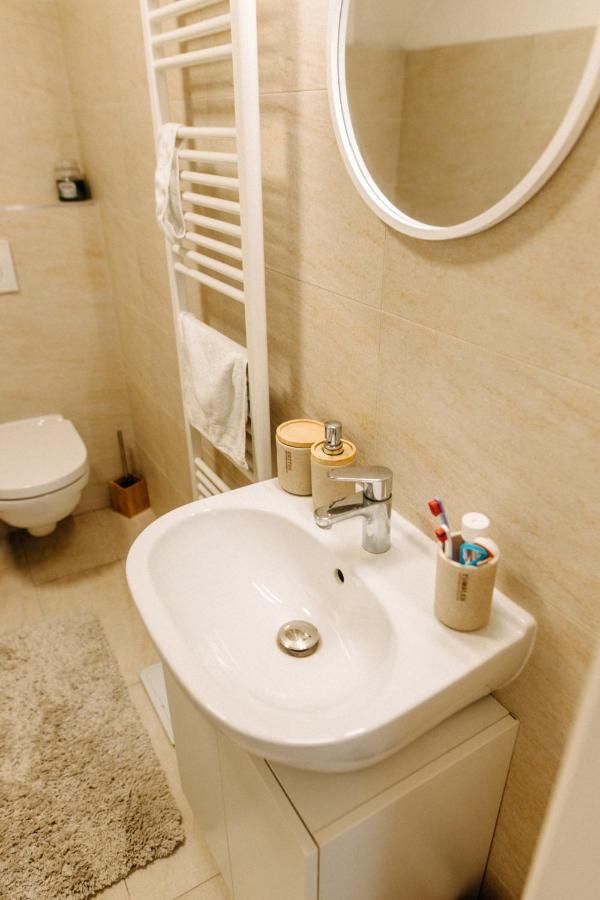 Apartman V Srdci Znojma „Jako Doma“ Znojmo Exteriör bild